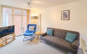 Host & Stay - Queen'S Corner